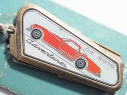 画像1: 【希少品】１９５０年代 アメリカ ヴィンテージ カーDeSoto Adventure キーホルダーイラストキー