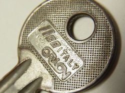 画像1: 【希少：イタリア製】ヴィンテージ キー, vintage key  “ILCO INDEPENDENT LOCK CO.”インディペンデントロック《参考画像有り》