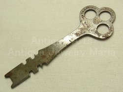 画像1: アンティークキー,antique key, stamford yale & towne conn. u.s.a. １９０２年製70mm【参考資料画像有り】