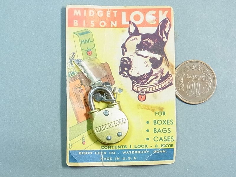 画像: アメリカ ヴィンテージ mini南京錠 １９６０年代　MADE IN USA【ゴールド】 19×31mm 