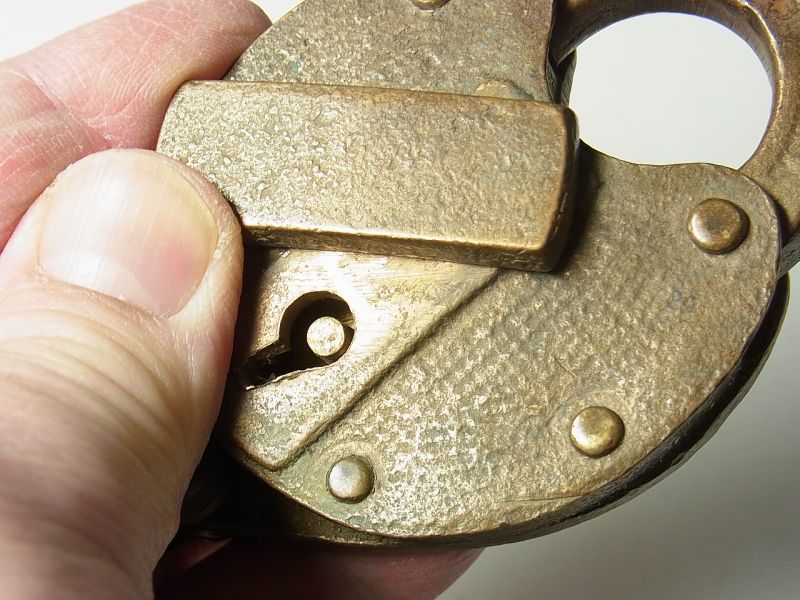 画像: 【難有り】【バーゲン】アメリカ アンティーク 南京錠 真鍮製（※キー無し）