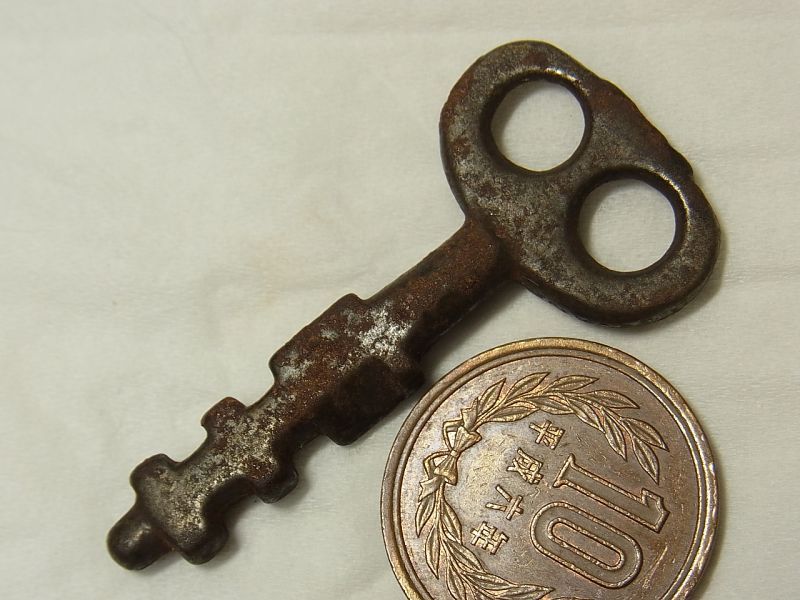 画像: 【希少】１９００年代初頭 アメリカ アンティーク 南京錠のキー 50mm