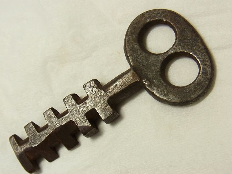画像1: 【希少】１９００年代初頭 アメリカ アンティーク 南京錠のキー 54mm