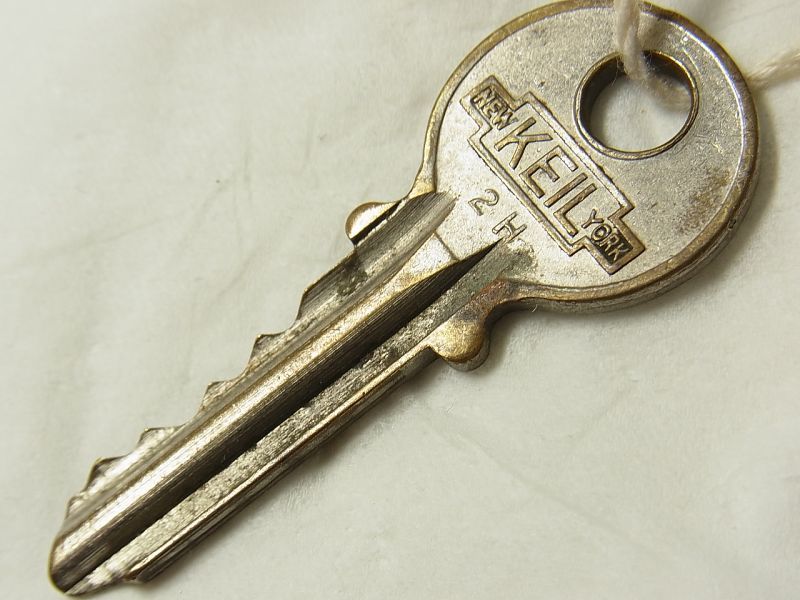 画像: ヴィンテージ キー, vintage key アメリカ ニューヨーク FRANCIS KEIL & SON NEW YORK《参考画像有り》