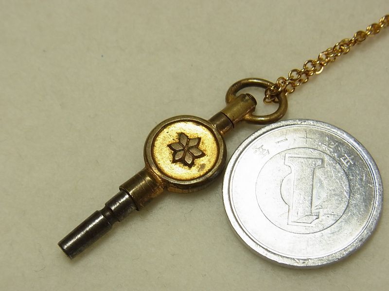 画像: “５”英国 1800年代末製 アンティーク 懐中時計のキー（チェーン有り。無しの場合は３００円引き）