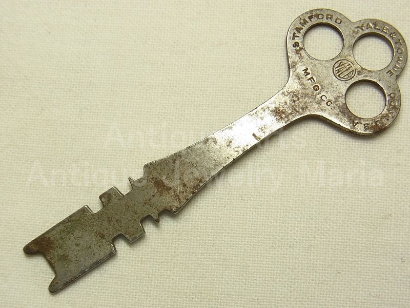 画像: アンティークキー,antique key, stamford yale & towne conn. u.s.a. １９０２年製70mm【参考資料画像有り】