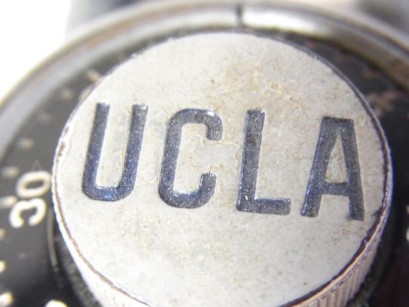 画像: アメリカ ヴィンテージ UCLA〖University of California Los Angeles〗 カリフォルニア大学ロサンゼルス校 ダイヤル式 南京錠 MADE IN USA【バーゲン】【希少】《日本語で開錠の説明をお付けいたします。》