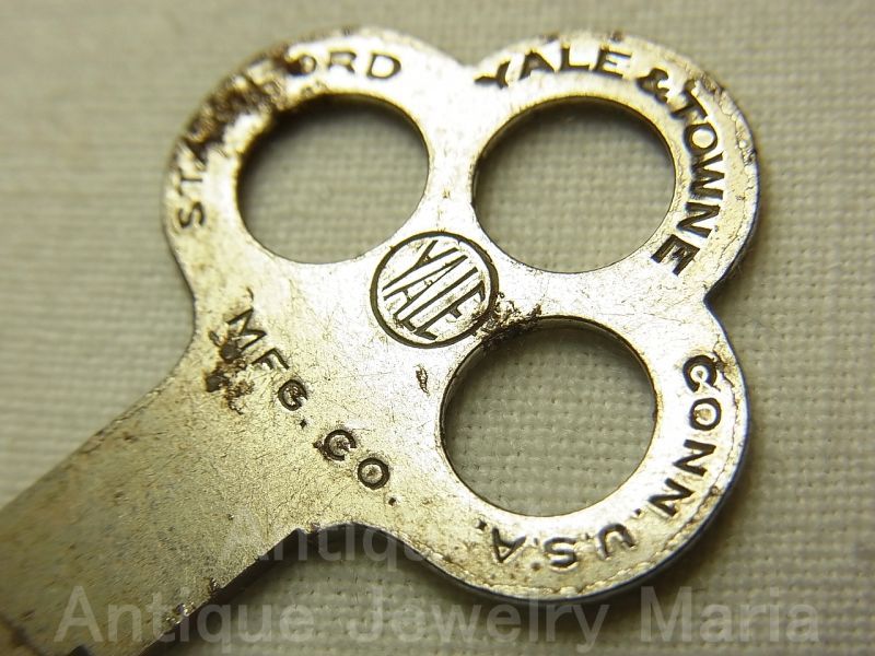 画像1: アンティークキー,antique key, stamford yale & towne conn. u.s.a. １９０２年製【参考資料画像有り】