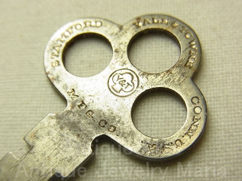 画像1: アンティークキー,antique key, stamford yale & towne conn. u.s.a. １９０２年製【参考資料画像有り】
