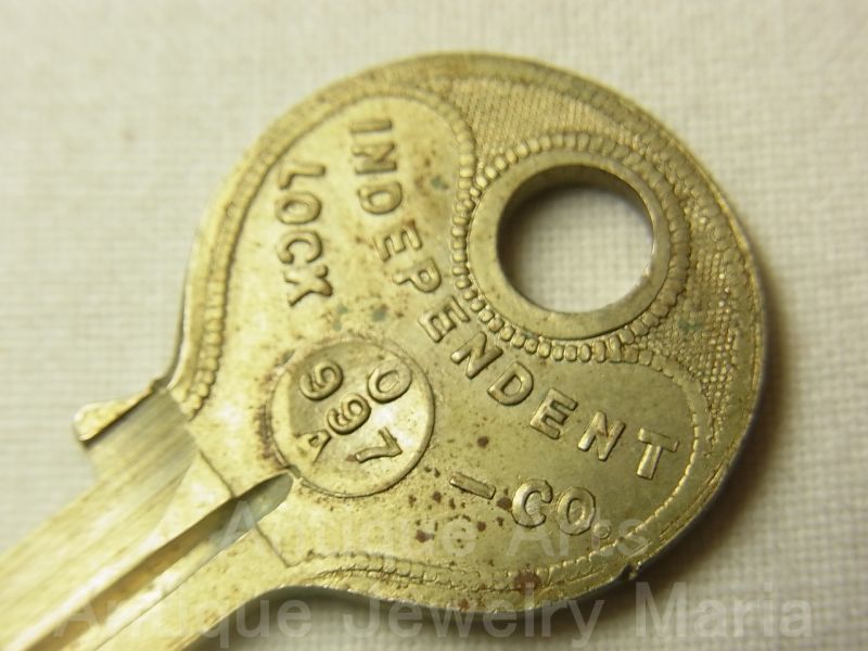 画像: ヴィンテージ キー, vintage key アメリカ “ILCO INDEPENDENT LOCK CO.”インディペンデントロック《参考画像有り》