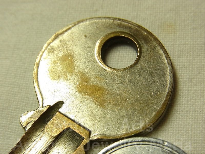 画像: ヴィンテージ キー, vintage key アメリカ “クローバーマーク”