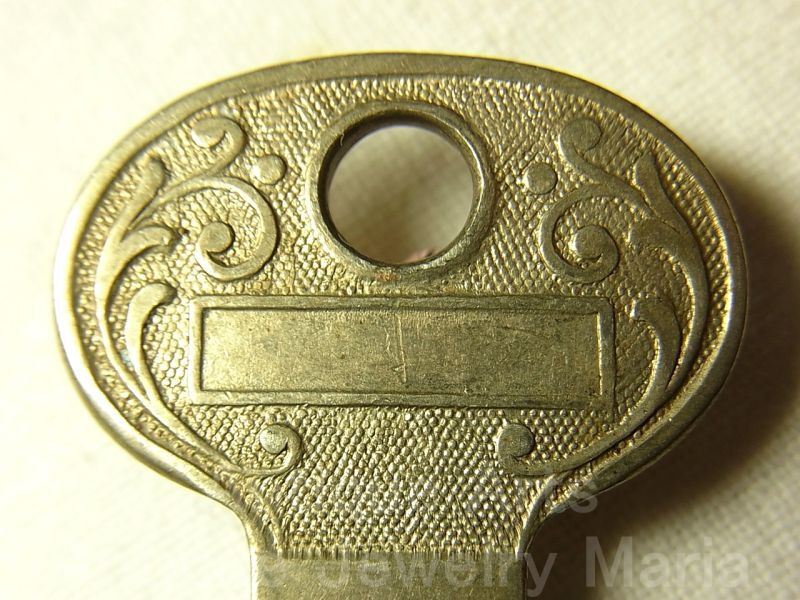画像: ヴィンテージ キー, vintage key アメリカ“レトロな草模様が魅力” 