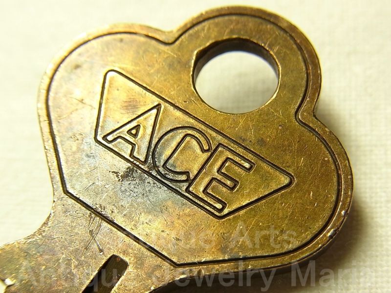 画像1: ヴィンテージ キー, vintage key アメリカ 【ACE:エース】