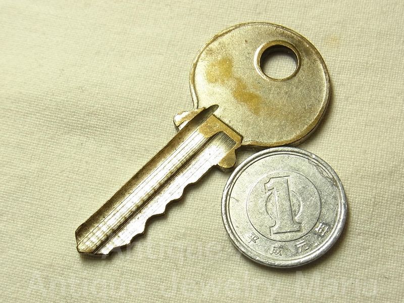 画像: ヴィンテージ キー, vintage key アメリカ “クローバーマーク”