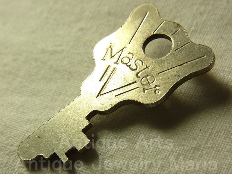 画像4: ヴィンテージキー,vintage key １９５０年代  MASTER社 MASTER LOCK CO. MILWAUKEE WIS. U.S.A.【ミニサイズ】《参考画像有り》