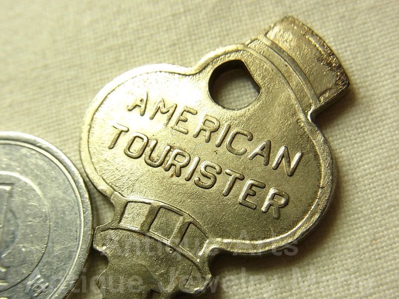 画像: ヴィンテージ キー vintage key, AMERICAN TOURISTER べルボーイ：Bell Boy キー 47mm［１９５０年代］【参考画像有り】