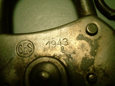 画像: アメリカ ヴィンテージ南京錠 チェーン付き1943年製