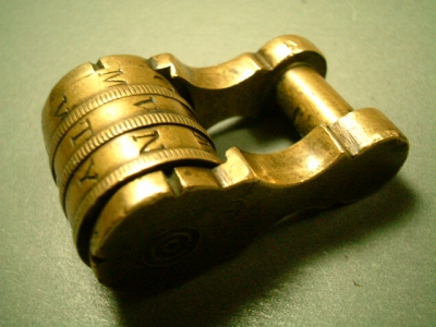 画像: フランス アンティーク 真鍮製 ダイヤル式mini南京錠（小）１９３０年製