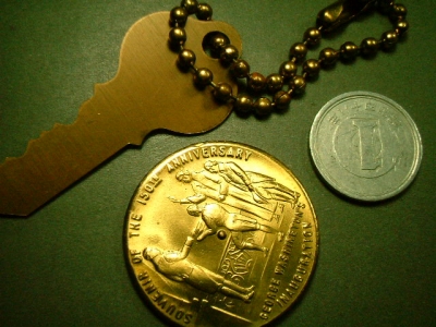 画像: アメリカ サンフランシスコ ワールドフェアー1939年記念キー＆ニューヨークワールドフェアー1939年記念コイン