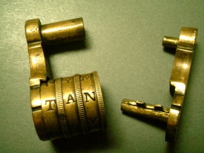 画像: フランス アンティーク 真鍮製 ダイヤル式mini南京錠（小）１９３０年製